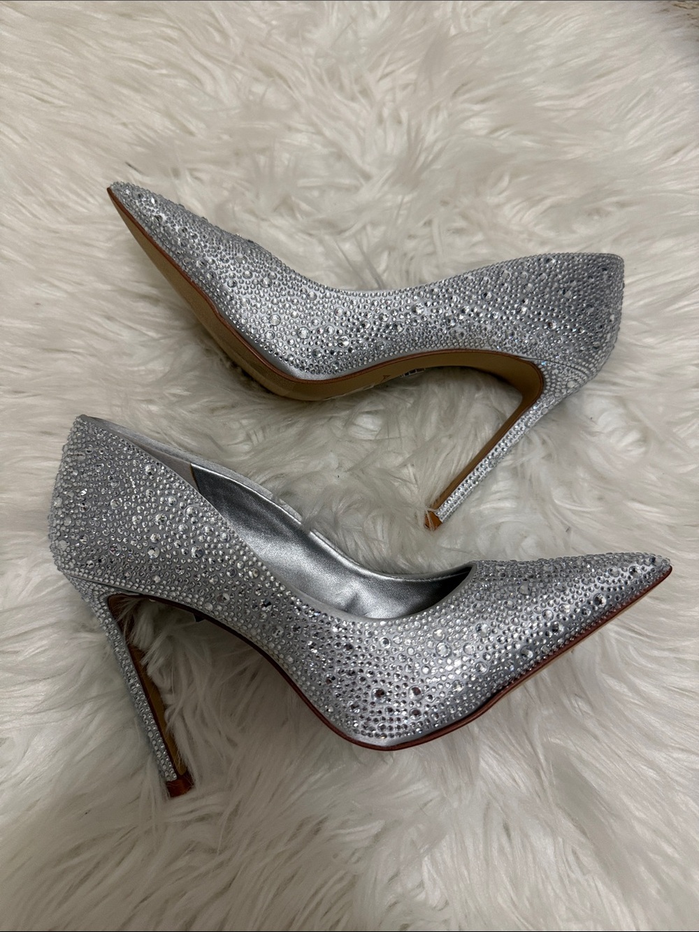 New Aldo Silver rhinestones Crystal Embellished Pointed-Toe Stiletto Pumps heels